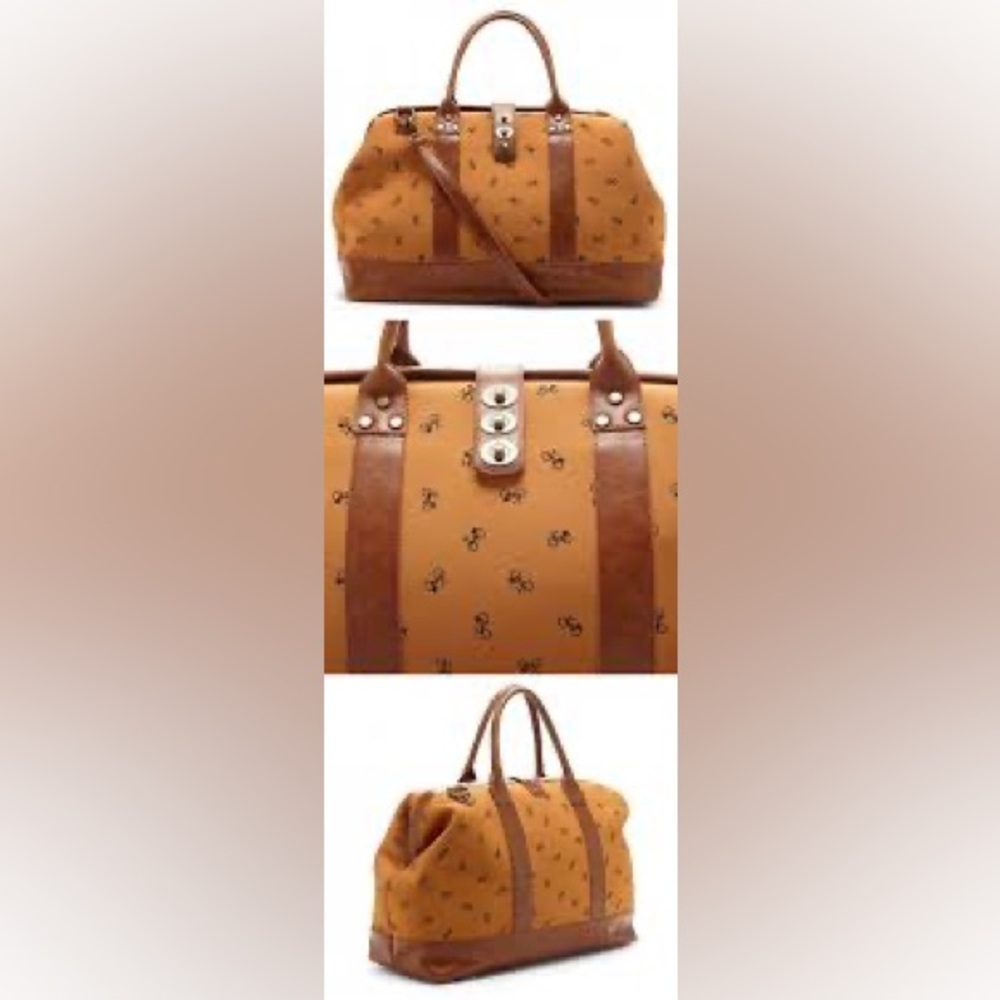 ModCloth weekender bicycle print bag